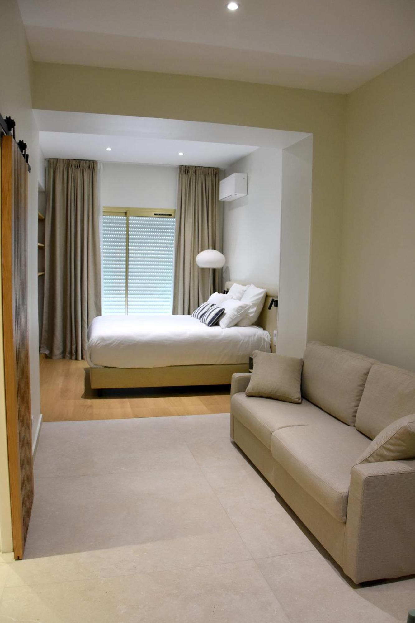 Hotel Logis Restaurant Le Kalliste 2*